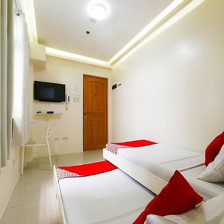 Oyo 783 Freemont Place Paranaque City Exteriör bild