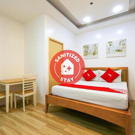 Oyo 783 Freemont Place Paranaque City Exteriör bild