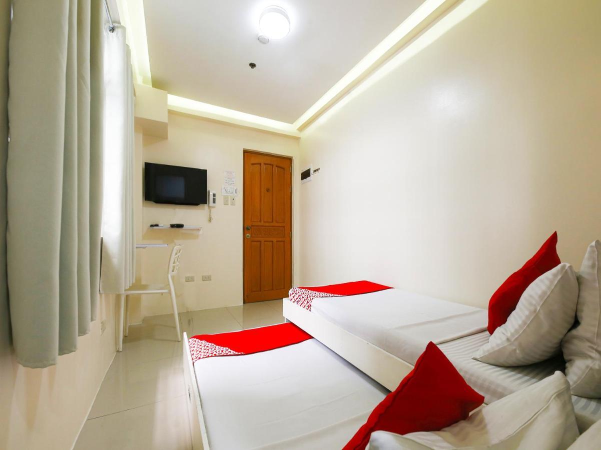 Oyo 783 Freemont Place Paranaque City Exteriör bild
