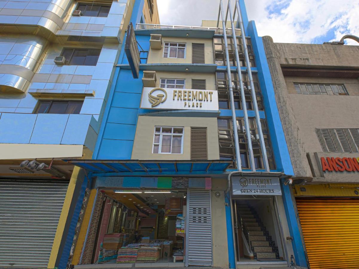 Oyo 783 Freemont Place Paranaque City Exteriör bild