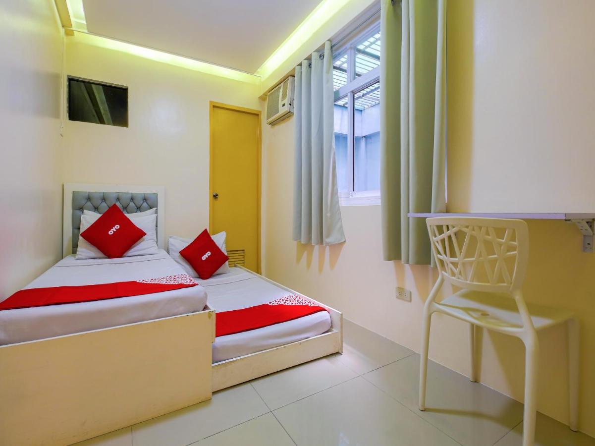 Oyo 783 Freemont Place Paranaque City Exteriör bild
